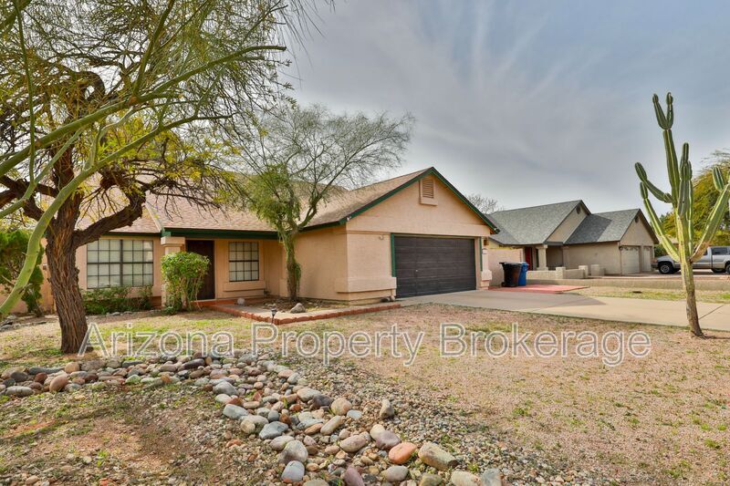 Foto principal - 3007 E Leland St