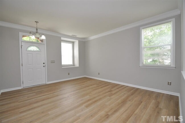 Building Photo - 207 Cinder Cross Way