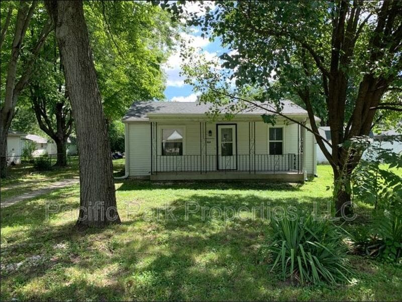 Photo - 3419 S Parker Ave