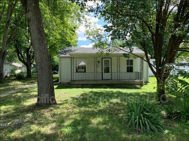 Photo - 3419 S Parker Ave House