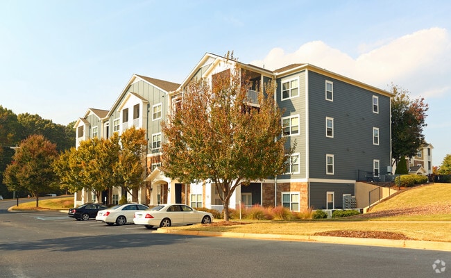 Building Photo - Grandview at Lake Murray