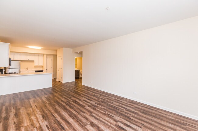 Foto del edificio - 40 W Main St