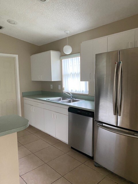 Kitchen - 8031 Bracken Ln