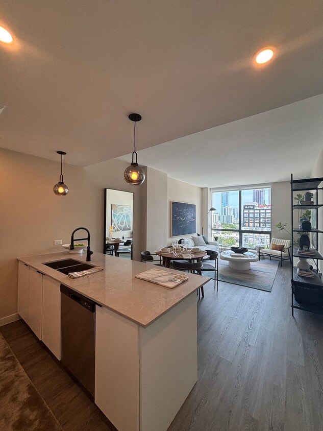 Foto principal - 109 NW 24th St