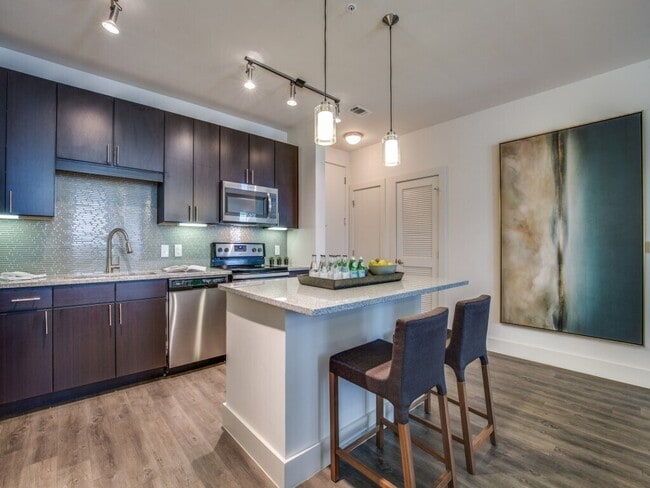 Building Photo - Modern Comfort with Resort-Style Amenities!