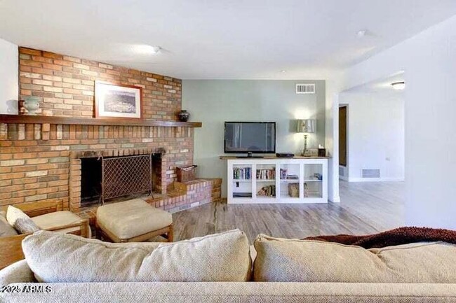 Foto del edificio - 13034 N 82nd St