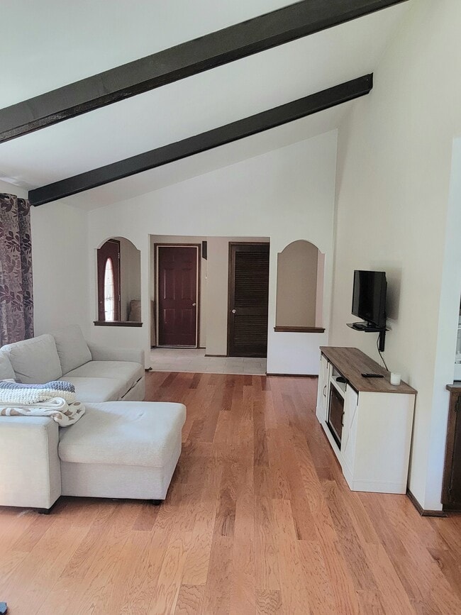 Building Photo - 1247 97th Ave