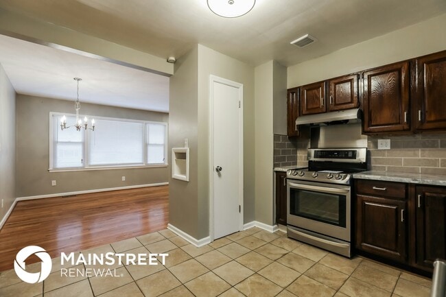 Building Photo - 1812 NE 54th Terrace