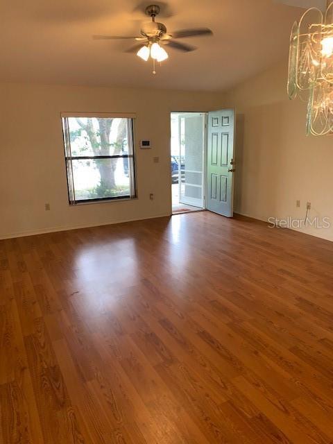 Building Photo - 1115 Dosseywood Ln