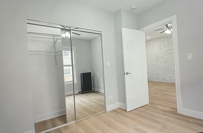 Building Photo - 1633 W Chase Ave