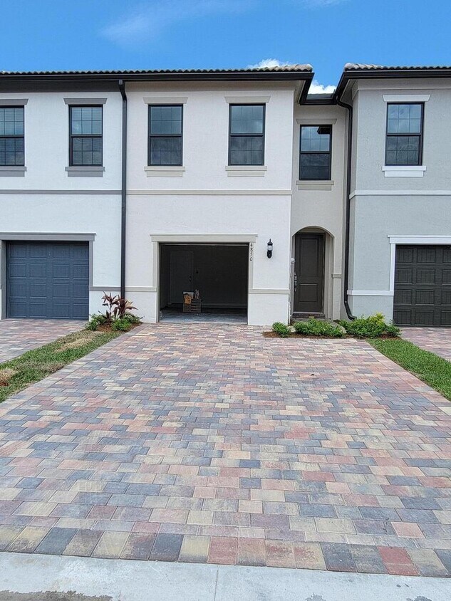 Foto principal - 4850 Indio Trl