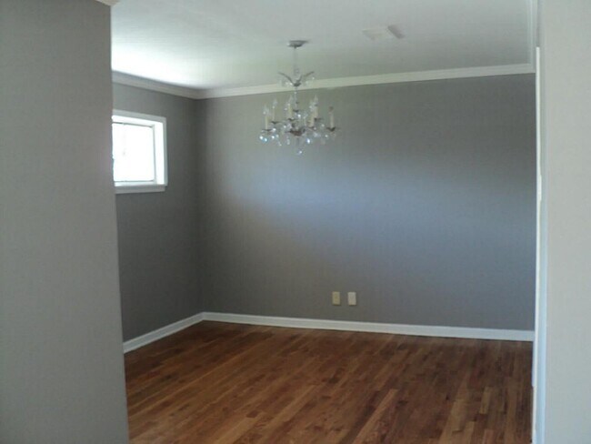 Foto del edificio - 5210 Sanford Rd