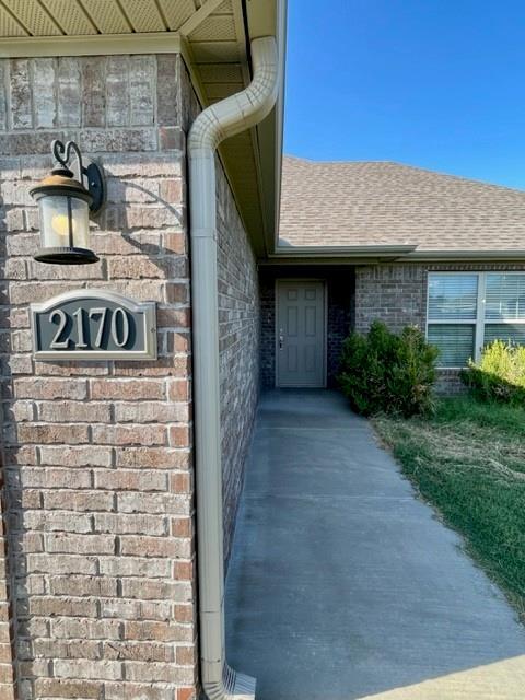 Building Photo - 2170 Fields Dr