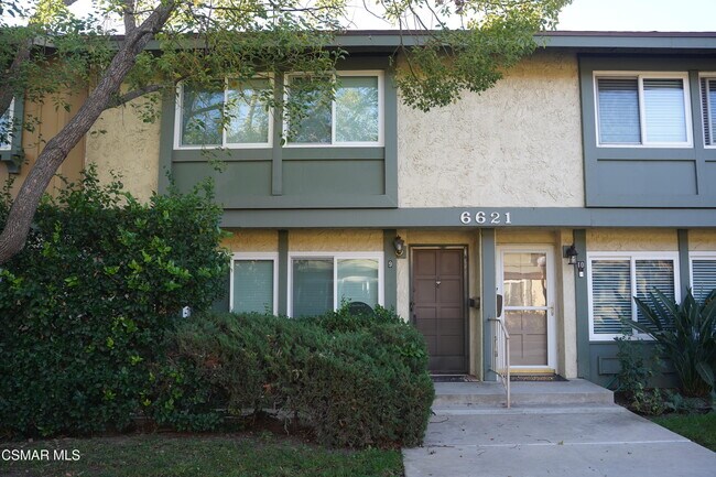 Foto del edificio - 6621 Wilbur Ave