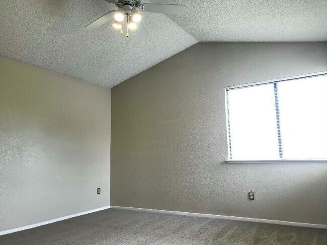 Foto del edificio - 3209 Ventana Hills Dr