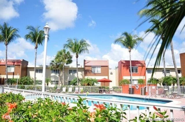 Foto principal - 2 br, 1 bath Apartment - CHERRY GROVE VILLAGE
