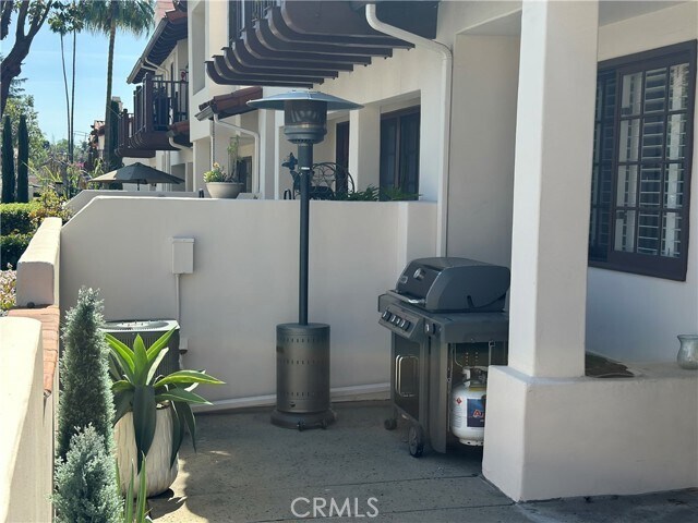Foto del edificio - 415 E Bougainvillea Ln
