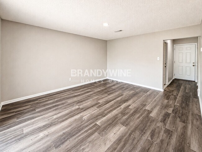 Foto del edificio - 8428 Raymond Ave