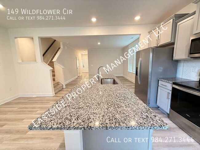 Foto del edificio - 149 Wildflower Cir