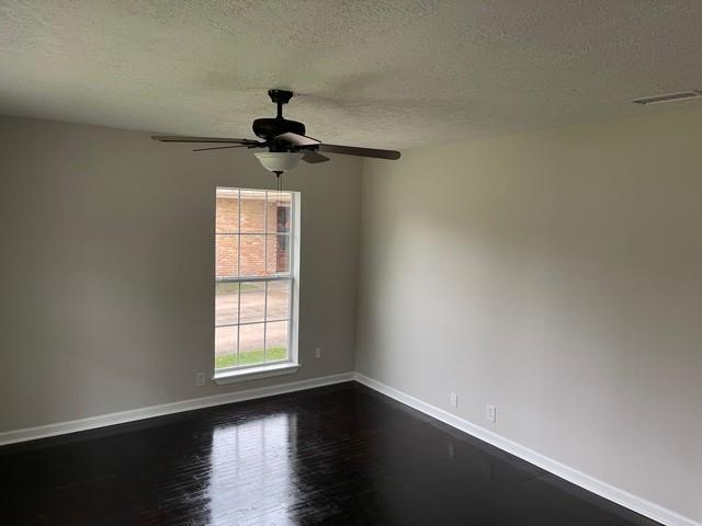 Building Photo - 3810 Newton Dr