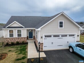 Building Photo - 34 GUNNISON Dr