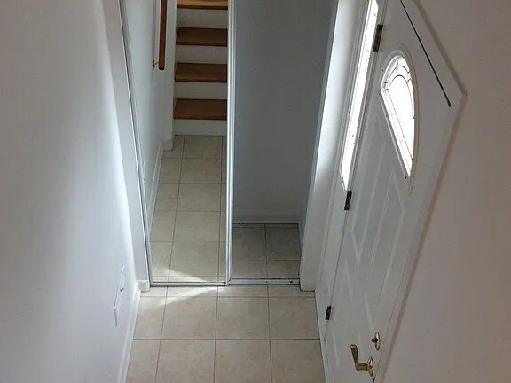 Foto del edificio - 454 Laurel Cove Rd