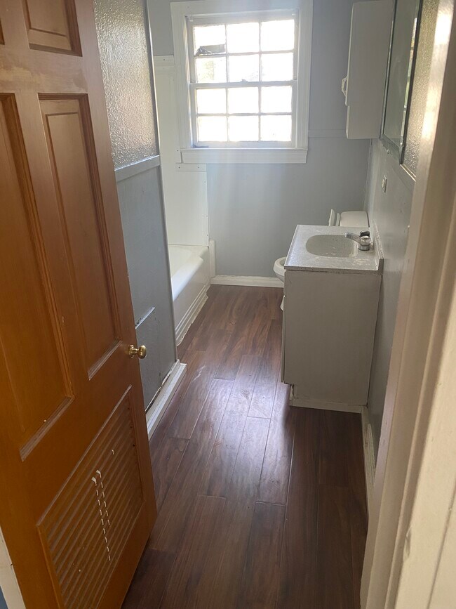 Foto del edificio - 152 E Wichita St