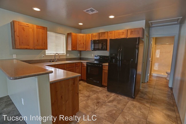 Foto del edificio - 607 E Elm St