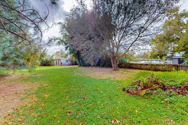 Building Photo - 2501 Weber St