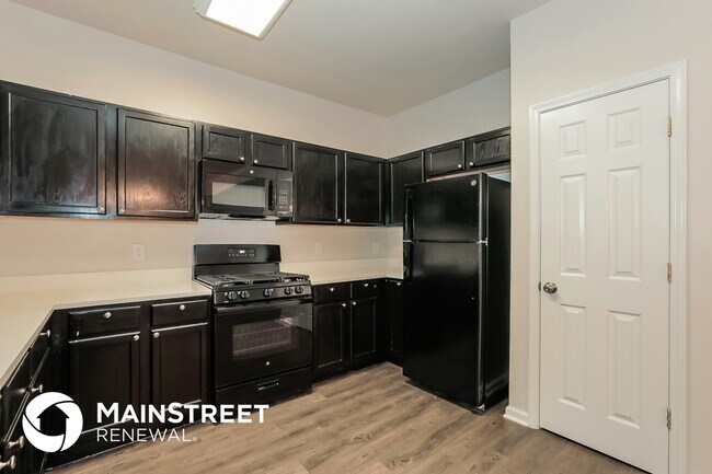 Building Photo - 4709 Autumn Rose Trail