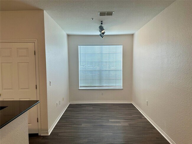 Foto del edificio - 852 Grand Regency Pointe