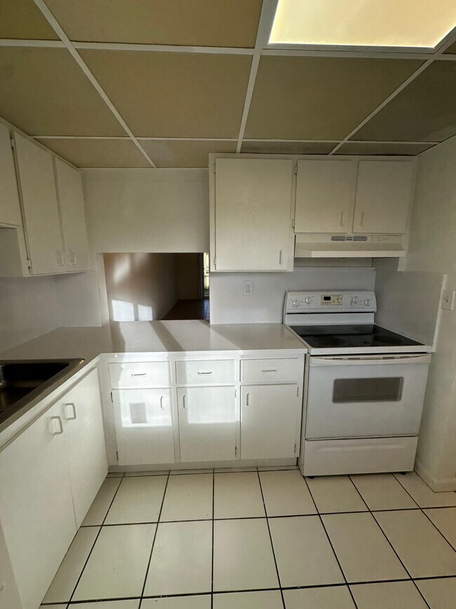 Foto del edificio - 505 NW 177th St