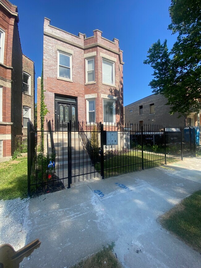 1657 S Troy St Unit 1, Chicago, IL 60623 Apartments at 1657 S Troy St Chicago, IL