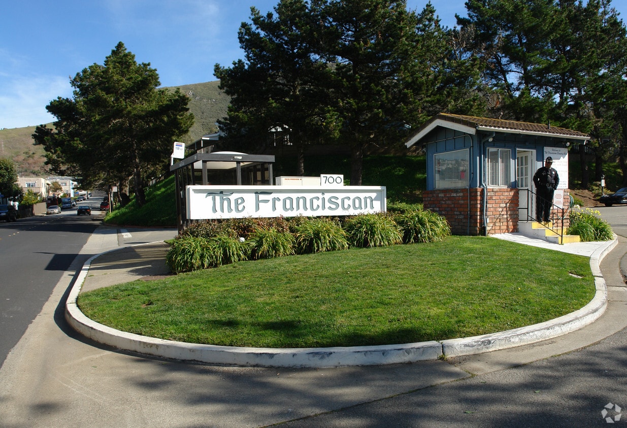 The Franciscan Park Apartments in Daly City, CA
