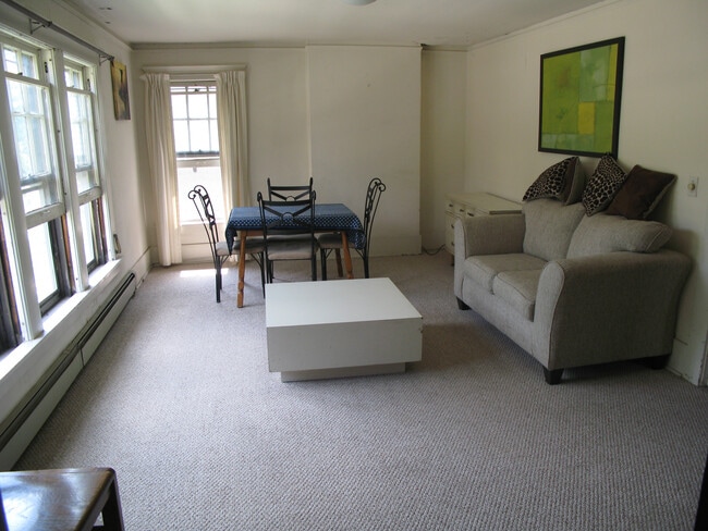 Building Photo - 432 S 4th Ave - All Utilities Included