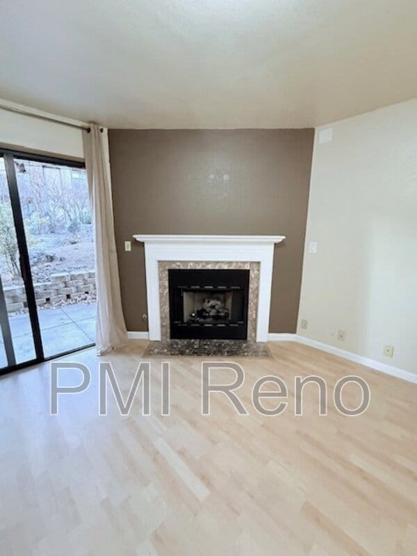 Building Photo - 2943 Tierra Verde E