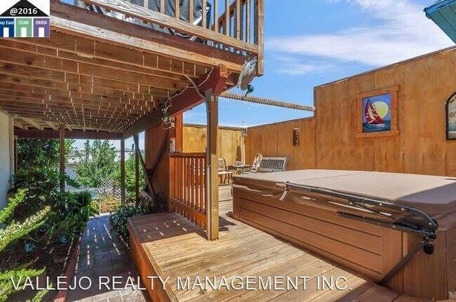 Building Photo - 3 br, 2 bath House - 260 Edwards Street