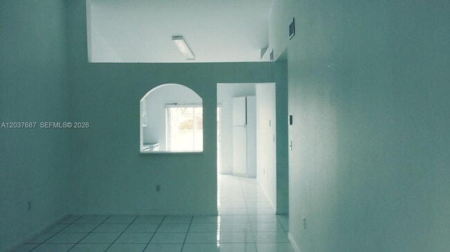 Foto del edificio - 6900 NW 179th St