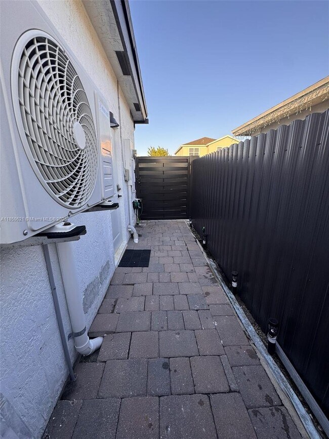 Foto del edificio - 27474 SW 133rd Path