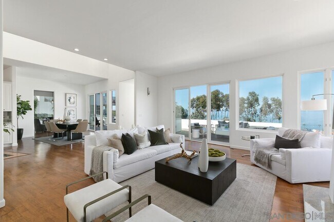 Foto del edificio - 7784 Lookout Dr