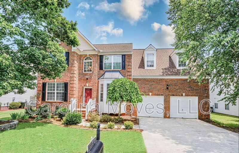 Foto principal - 317 Waterton Way