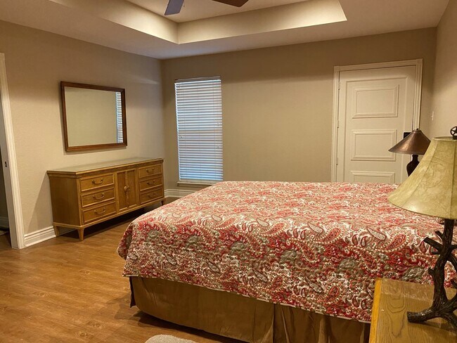 Building Photo - 3709 Casady Ct