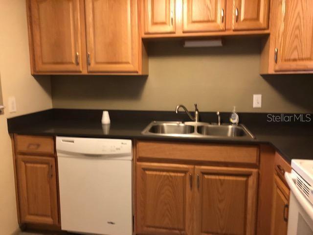 Building Photo - 2467 Finlandia Ln
