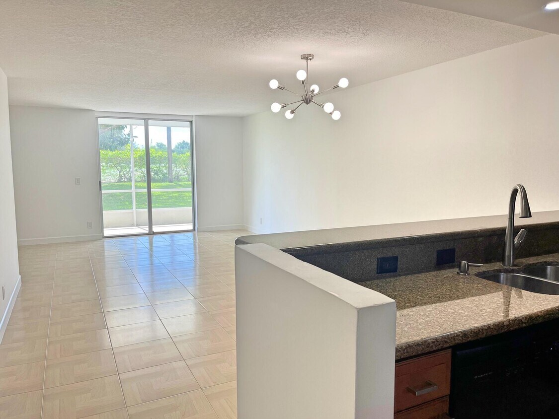 5700 NW 2nd Ave Unit 104, Boca Raton, FL 33487 Condo for Rent in Boca