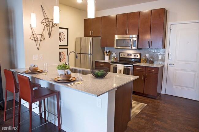 Foto del edificio - 1700 Onion Creek Pkwy