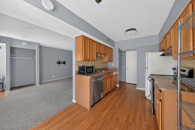 Foto del edificio - 614 Bryn Mawr Ct