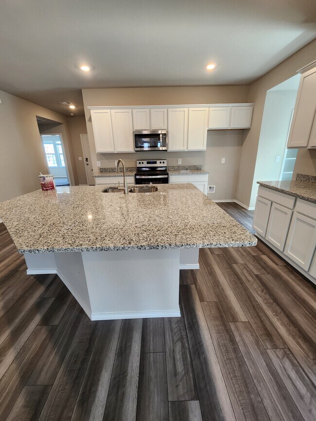 Building Photo - 2325 Merganser Way