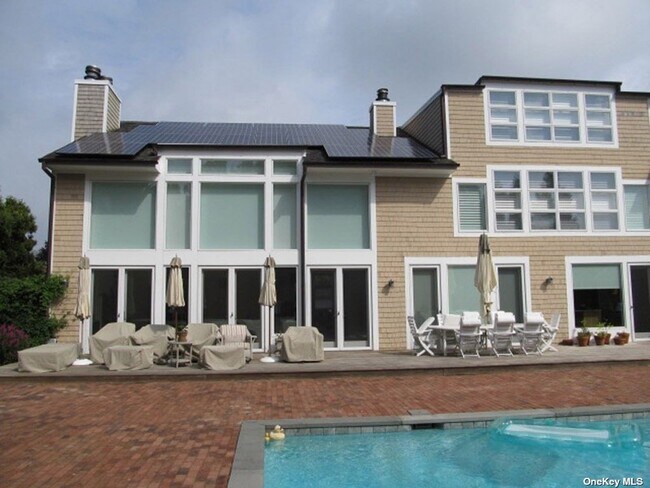 Foto del edificio - 141 Bay Ln