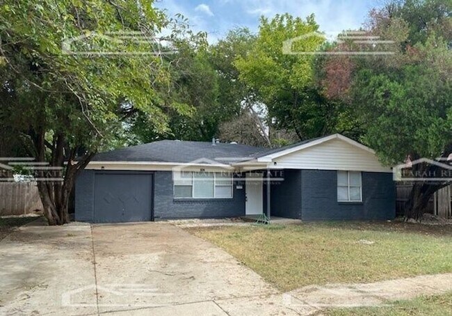 Foto del edificio - 3 BED 2 BATH IN ARLINGTON, TX!