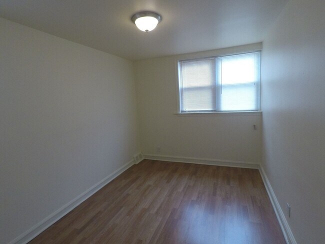 Foto del edificio - Charming 3-Bedroom Home in Eastwick